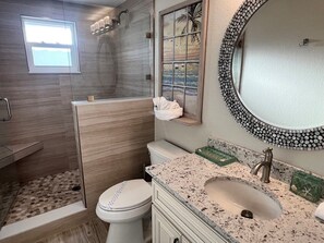 Hair dryer, towels - B01 - Siesta Key Getaway (Sarasota)