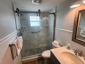 Towels - B04 - Your Oceanfront Oasis Awaits (Sarasota)