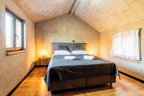 别墅 | 客房内保险箱、熨斗/熨衣板、免费 WiFi