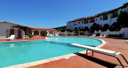 Family Oasis: Pool and Garden - Baja Sardinia