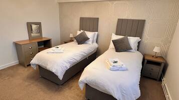 Double Room, Shared Bathroom | Desk, blackout drapes, iron/ironing board, free WiFi