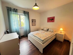 Room - Paradise in Verzasca (Verzasca)