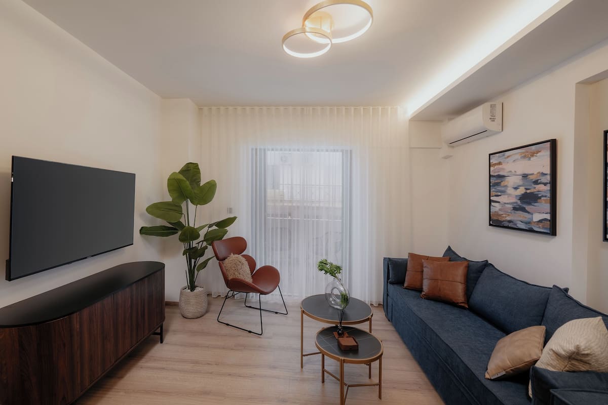 Luxury Apartment | Living area | Smart TV