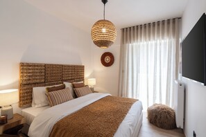 Apartament exclusiu, 3 dormitoris, llar de foc | Caixa forta a l'habitació, decoració individual i mobiliari individual 