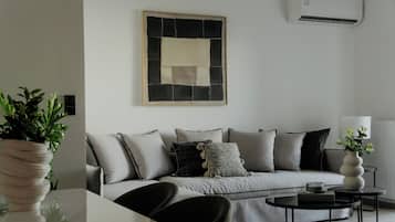 Premier Apartment, 1 Bedroom, Non Smoking, Balcony | Ruang tamu