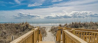 15% off  3-7 nights thru Aug.  2BR OF condo in Cherry Grove. Peaceful getaway!