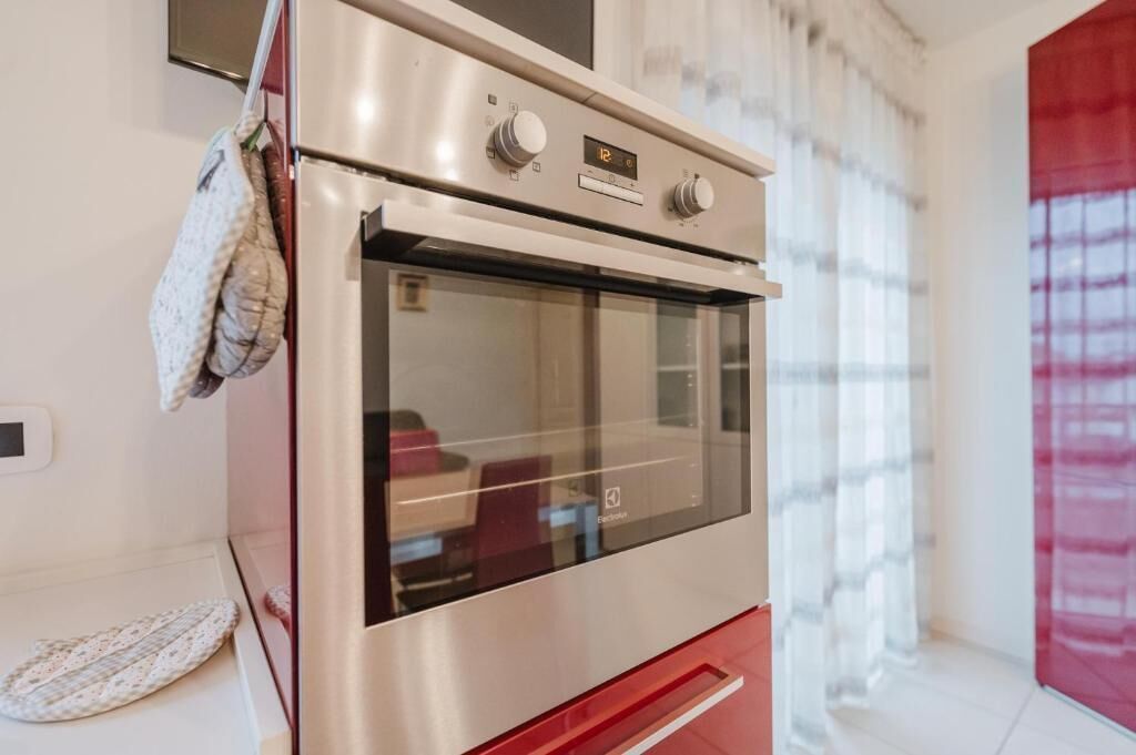 Appartamento, balcone, vista città | Interni