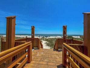 Property grounds - 4 bedroom oceanfront beauty in Windy Hill. Great amenities! (North Myrtle Beach)