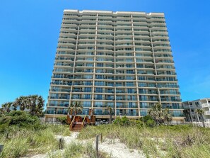 Exterior - 4 bedroom oceanfront beauty in Windy Hill. Great amenities! (North Myrtle Beach)