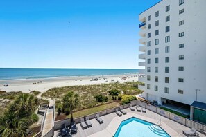 Pool - 3 bedroom 2.5 bath OF condo in Crescent Beach. Sleeps 8. Elevator. Pool. (North Myrtle Beach)