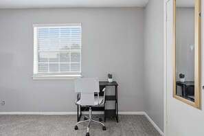 Interior - Relaxing 1BR townhome with modern touches (Arlington)