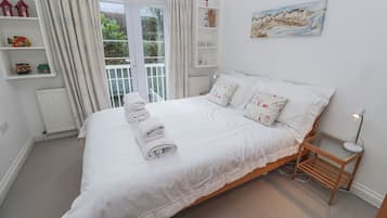2 habitaciones, decoración personalizada y muebles diferentes