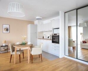 Deluxe Apartment, 2 Bedrooms | Private kitchen | Espresso maker, electric kettle - Zenao Appart'hôtels Clichy (Clichy)