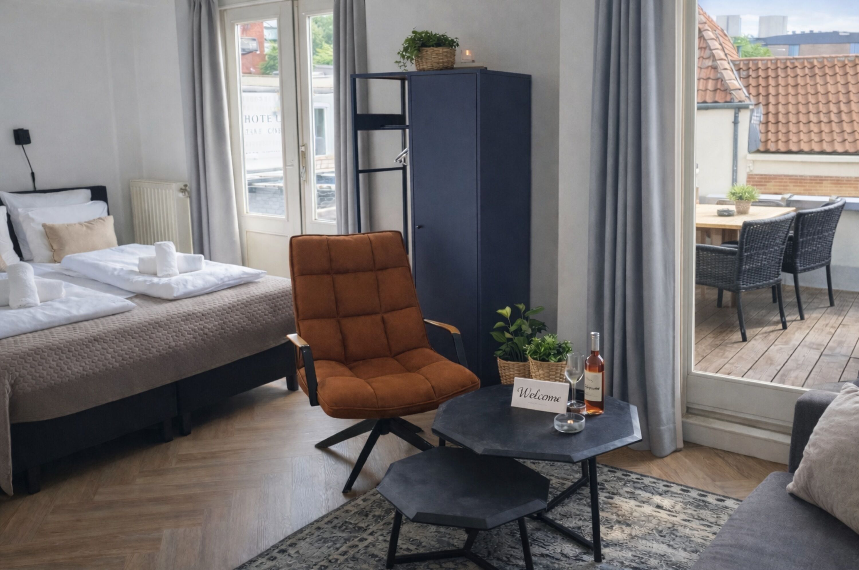 1 slaapkamer, een strijkplank/strijkijzer, internet, beddengoed