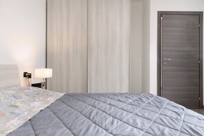 1 bedroom, iron/ironing board, WiFi, bed sheets - Apartment 'Lni Ferrera' with Wi-Fi (Ferrera di Varese)