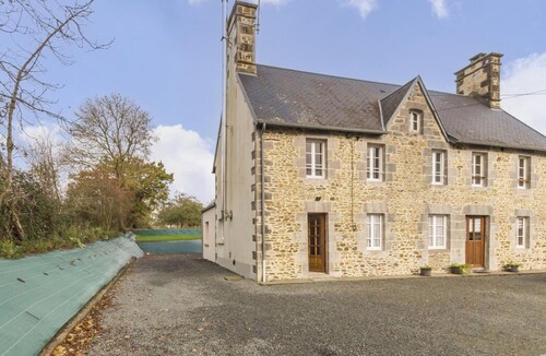 Maison Normande proche des plages avec jardin privé et parking