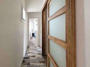 Interior - House near centre, parking - 10 guests (La Palmyre)