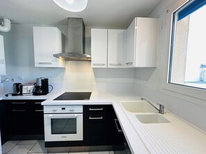 Fridge, microwave, oven, stovetop - Quiet house near the beach - 5 guests (Fouras)