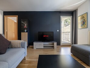 TV - Apartment with valley view - 6 guests (Arinsal)