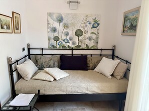 Room - Vrbo Property (Cossignano)