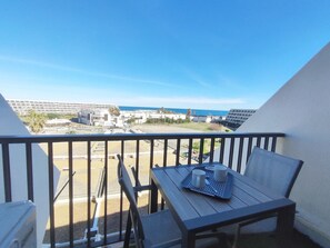 Outdoor dining - Studio with AC, sea view - 2 guests (Le CAP D'AGDE)