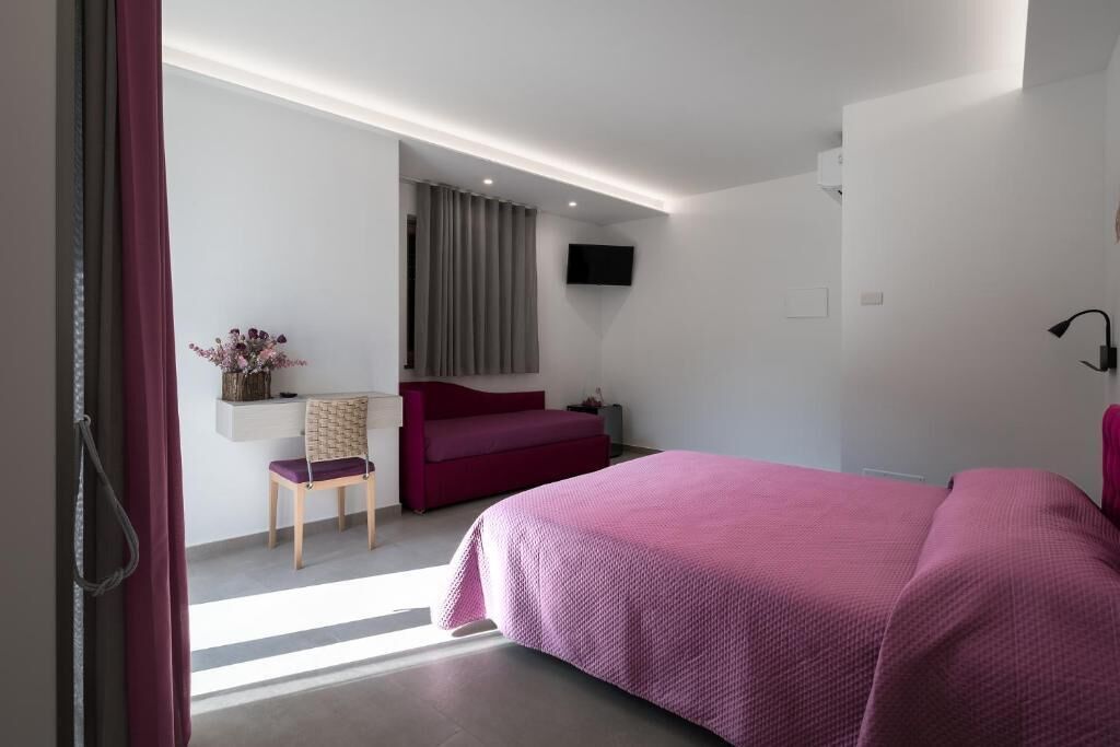 Camera Comfort con letto matrimoniale o 2 letti singoli, vista giardino