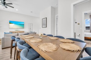 Dining - Luxury Treasure Island beach retreat with rooftop ocean views, private hot tub, game room, elevator, and beach gear. Walk just 1 block to the sand, restaurants, bars, and John’s Pass. (Treasure Island)