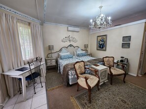 Deluxe Double Room | In-room safe, desk, laptop workspace, soundproofing