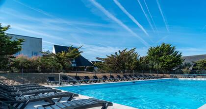 200m de la Plage | Terrasse Privée + Kitchenette