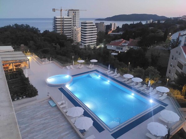 Pool - Ststus M apartments 102 (Becici)