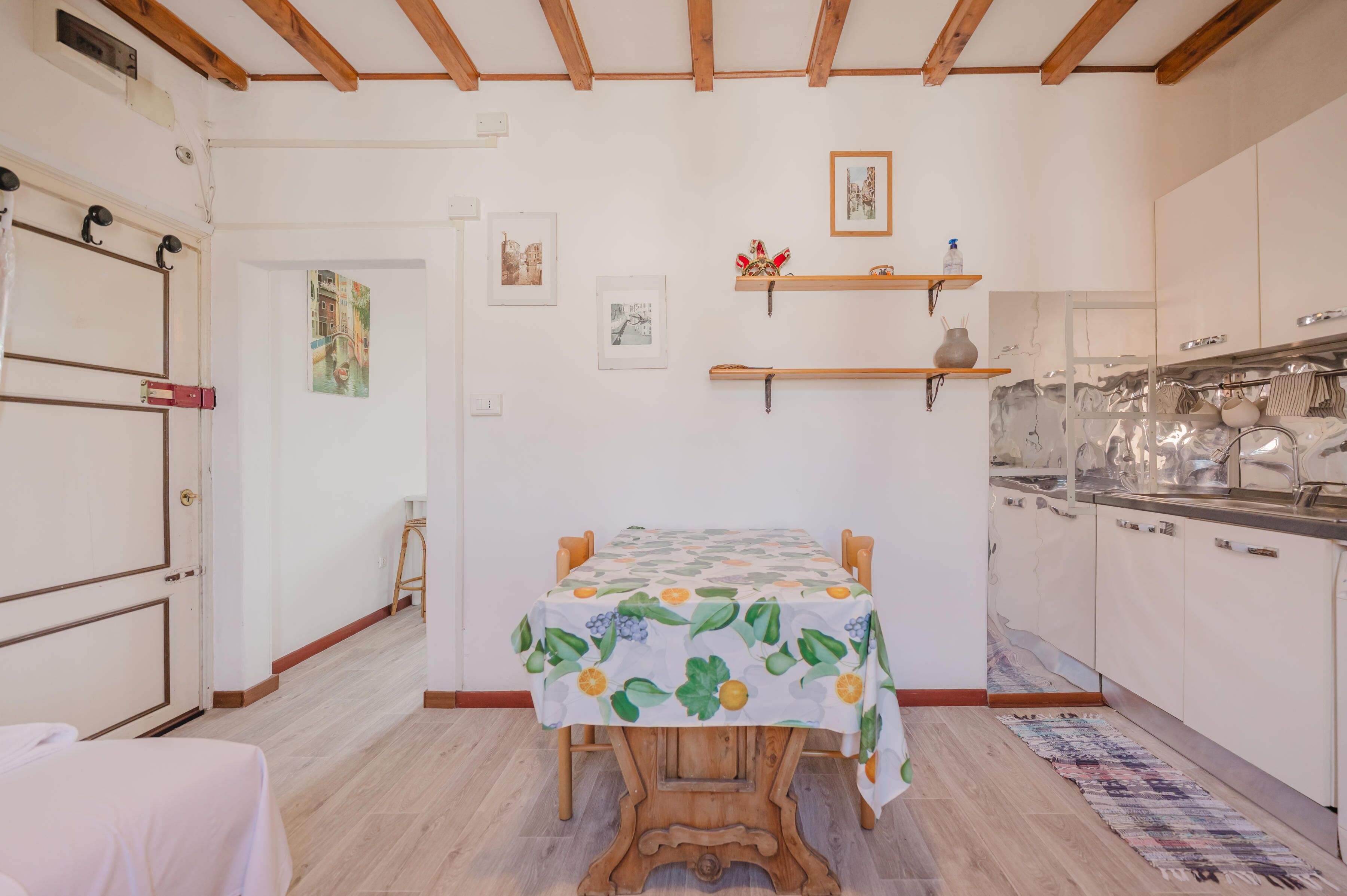 Apartment | Tempat makan