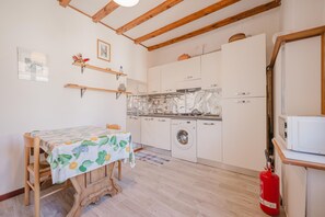 Private kitchen - Lagoon View  (Venice)