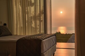 3 bedrooms, in-room safe, iron/ironing board, WiFi - Luxury Villa Mon DIOM I, seafront (Βασιλικός)