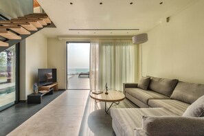 TV - Luxury Villa Mon DIOM I, seafront (Βασιλικός)