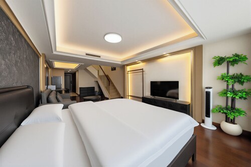 Beijing Yongli International Apartments
