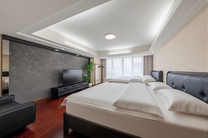 Loft superior | Escritorio, cortinas blackout y insonorización 
