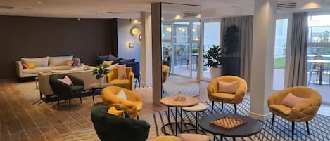 内部エントランス