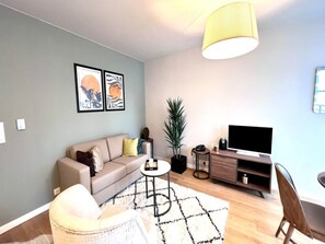 Superior Apartment, 1 Bedroom, Balcony | Living room - Zenao Appart'hôtels Issy-les-Moulineaux (Issy-les-Moulineaux)