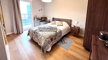 Soundproofing, free cribs/infant beds, free WiFi, bed sheets