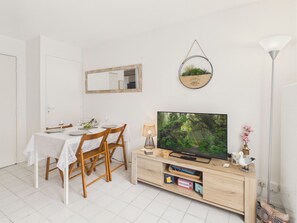 Dining - 250m from beach, house for 2 adults/2 kids (Piriac-sur-Mer)
