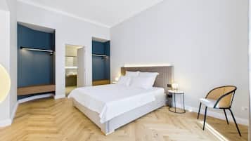 Deluxe Suite, Balcony, City View