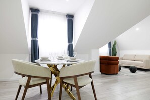Luxury Apartment | Dining - The Wembley Crown Heights 1 Bed Flat  (Wembley)