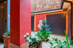 Property grounds - Laura's Home (Brescia)