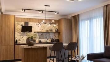 Apartemen, 1 Tempat Tidur King dengan tempat tidur Sofa, pemandangan kota | Interior