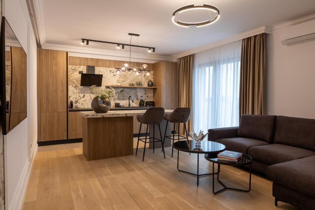 Apartment, 1 King Bed with Sofa bed, City View | Living area