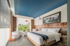 Premium bedding, memory-foam beds, free WiFi, bed sheets - Zhangjiajie Stone Forest Retreat (Zhangjiajie)