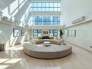 Interior - Spacious 2BR | Near King’s & Dubai Hills Mall (Dubai Hills)