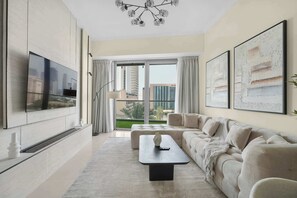 TV, stereo, offices - Stylish 2BR w Study and City Views (Dubai Marina)