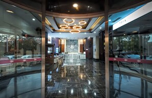 Lobby - Tianmen Summit Hotel (Zhangjiajie)