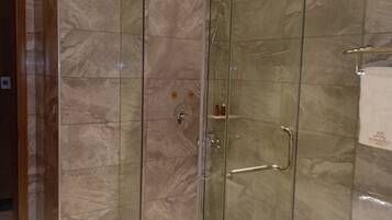 Superior Suite, City View | Bilik Mandi